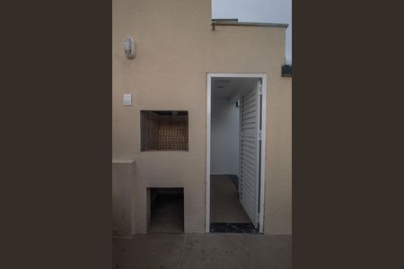 Casa de condomínio à venda com 120m², 3 quartos e 1 vagaCobertura