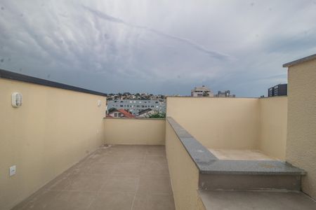 Casa de condomínio à venda com 120m², 3 quartos e 1 vagaCobertura