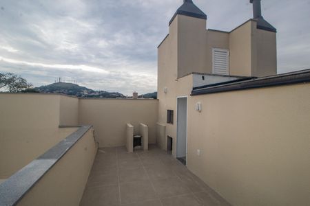 Casa de condomínio à venda com 120m², 3 quartos e 1 vagaCobertura