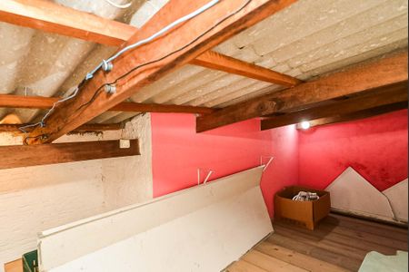 Casa à venda com 90m², 2 quartos e 1 vagaSótão