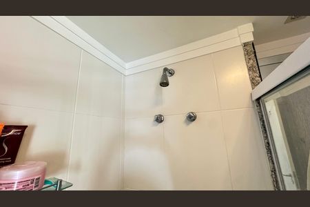 Apartamento para alugar com 65m², 2 quartos e 1 vaga Apartamento para alugar com 65m², 2 quartos e 1 vagaBanheiro da Suíte 1