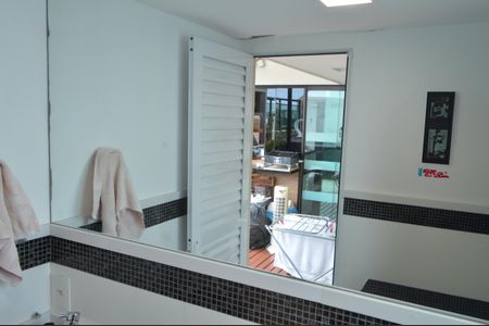 Apartamento à venda com 228m², 4 quartos e 2 vagasLavabo do Terraço