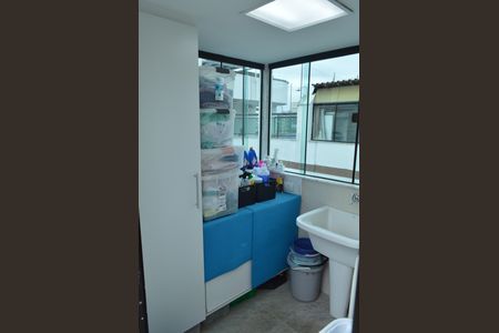 Apartamento à venda com 228m², 4 quartos e 2 vagasÁrea de Serviço 2