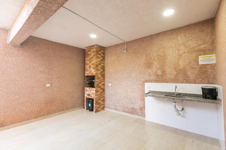 Apartamento para alugar com 38m², 2 quartos e sem vagaÁrea comum - Churrasqueira