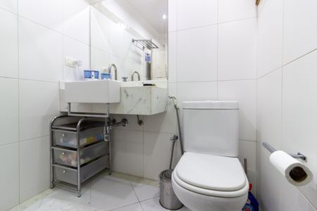 Apartamento à venda com 156m², 2 quartos e 2 vagasBanheiro