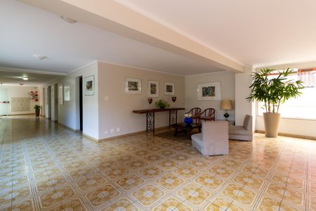 Apartamento à venda com 156m², 2 quartos e 2 vagasÁrea comum - Hall social