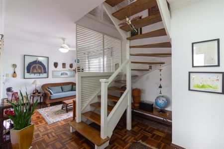 Apartamento à venda com 156m², 2 quartos e 2 vagasSala