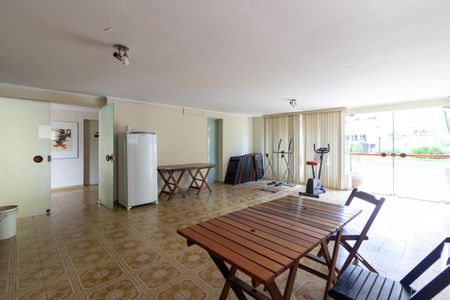 Apartamento à venda com 156m², 2 quartos e 2 vagasÁrea comum - Salão de festas