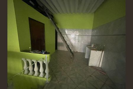 Casa à venda com 100m², 2 quartos e 1 vaga