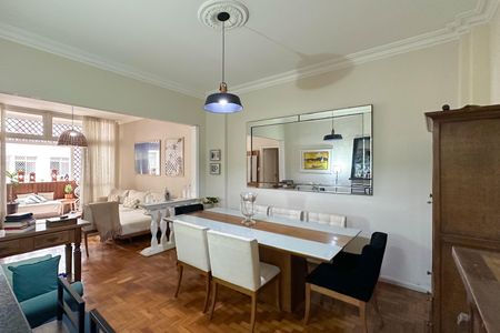 Apartamento à venda com 122m², 3 quartos e 1 vagaSala