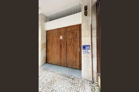 Apartamento à venda com 122m², 3 quartos e 1 vagaPlaquinha