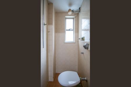 Apartamento à venda com 100m², 2 quartos e 1 vaga Apartamento à venda com 100m², 2 quartos e 1 vagaBanheiro de Serviço