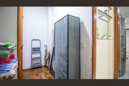 Apartamento à venda com 100m², 2 quartos e 1 vaga Apartamento à venda com 100m², 2 quartos e 1 vagaQuarto de Serviço