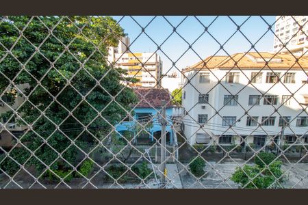 Apartamento à venda com 100m², 2 quartos e 1 vaga Apartamento à venda com 100m², 2 quartos e 1 vagaSala Varanda Vista