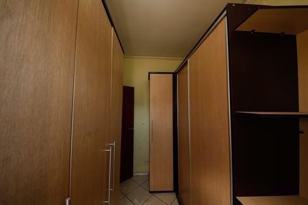 Casa à venda com 100m², 3 quartos e 2 vagasQuarto 2