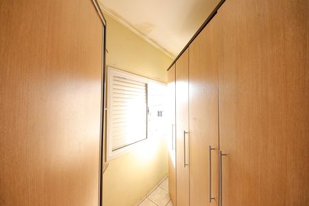 Casa à venda com 100m², 3 quartos e 2 vagasQuarto 2