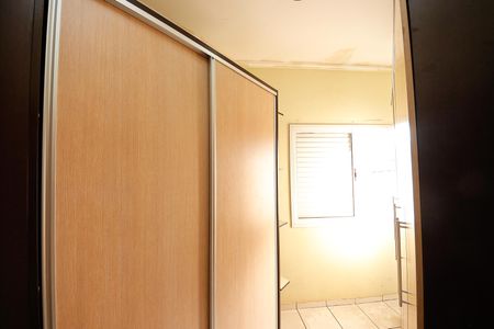 Casa à venda com 100m², 3 quartos e 2 vagasQuarto 2