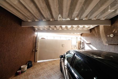 Casa à venda com 100m², 3 quartos e 2 vagasGaragem