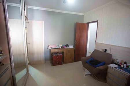 Casa à venda com 400m², 3 quartos e 2 vagasSuite