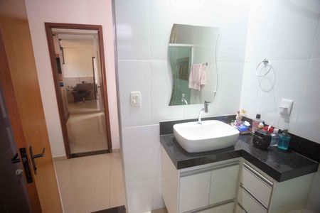 Casa à venda com 400m², 3 quartos e 2 vagasBanheiro Social