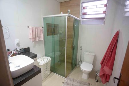 Casa à venda com 400m², 3 quartos e 2 vagasBanheiro Social