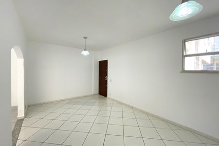 Sala de apartamento à venda com 3 quartos, 100m² em Santo Antônio, Belo Horizonte