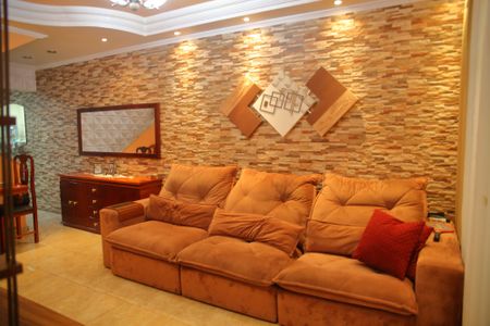 Casa à venda com 207m², 3 quartos e 2 vagasSala