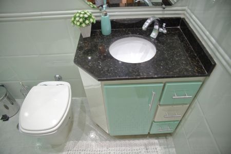 Casa à venda com 207m², 3 quartos e 2 vagasBanheiro da Suíte