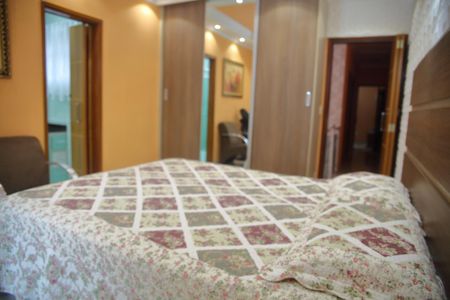 Casa à venda com 207m², 3 quartos e 2 vagasSuíte