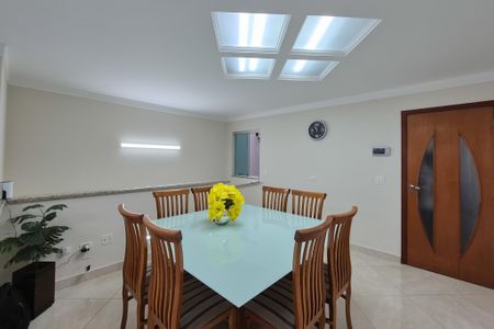 Casa à venda com 217m², 3 quartos e 5 vagascozinha