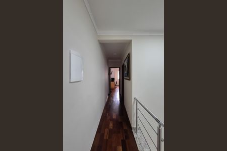 Casa à venda com 217m², 3 quartos e 5 vagasacesso aos quartos