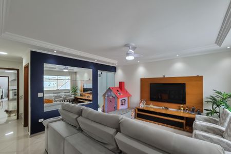 Casa à venda com 217m², 3 quartos e 5 vagasSala