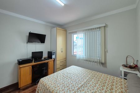 Casa à venda com 217m², 3 quartos e 5 vagasQuarto 2 ( Suíte )