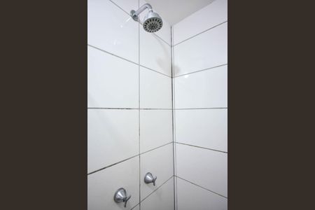 Apartamento à venda com 42m², 2 quartos e 1 vaga Apartamento à venda com 42m², 2 quartos e 1 vagaBanheiro