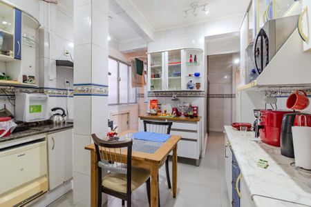 Apartamento à venda com 186m², 4 quartos e sem vagaCozinha