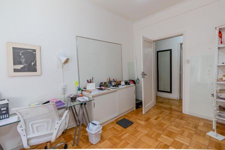 Apartamento à venda com 186m², 4 quartos e sem vagaQuarto 2