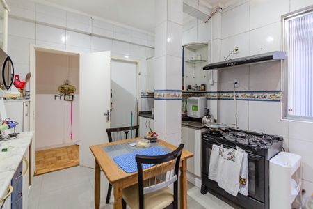 Apartamento à venda com 186m², 4 quartos e sem vagaCozinha