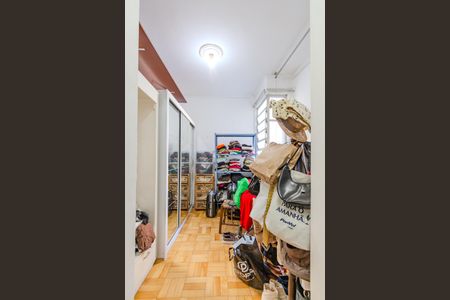 Apartamento à venda com 186m², 4 quartos e sem vagaCloset