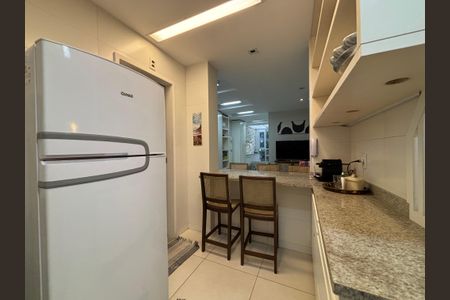 Apartamento à venda com 70m², 2 quartos e sem vagaCozinha americana