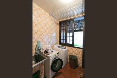 Casa para alugar com 555m², 5 quartos e 10 vagas Casa para alugar com 555m², 5 quartos e 10 vagasÁrea de Serviço