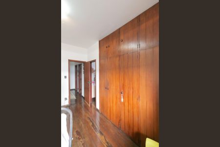 Casa para alugar com 555m², 5 quartos e 10 vagas Casa para alugar com 555m², 5 quartos e 10 vagasSuíte 2