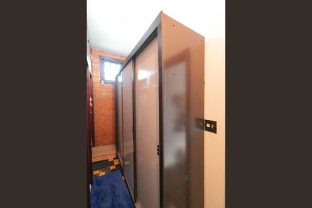 Casa para alugar com 555m², 5 quartos e 10 vagas Casa para alugar com 555m², 5 quartos e 10 vagasBanheiro 1