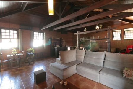 Casa para alugar com 555m², 5 quartos e 10 vagas Casa para alugar com 555m², 5 quartos e 10 vagasSala