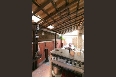 Casa para alugar com 555m², 5 quartos e 10 vagas Casa para alugar com 555m², 5 quartos e 10 vagasÁrea comum