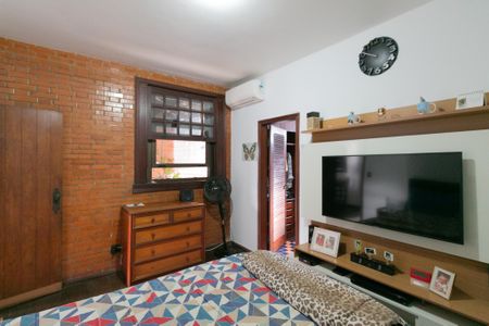 Casa para alugar com 555m², 5 quartos e 10 vagas Casa para alugar com 555m², 5 quartos e 10 vagasSuíte 1