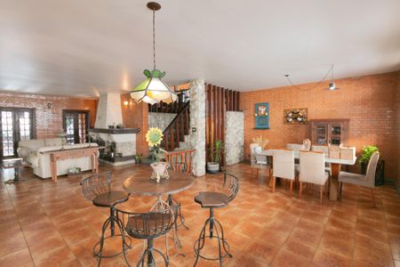 Casa para alugar com 555m², 5 quartos e 10 vagas Casa para alugar com 555m², 5 quartos e 10 vagasSala