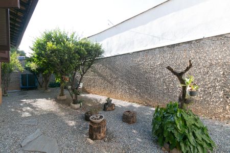 Casa para alugar com 555m², 5 quartos e 10 vagas Casa para alugar com 555m², 5 quartos e 10 vagasÁrea comum