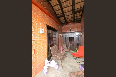 Casa para alugar com 555m², 5 quartos e 10 vagas Casa para alugar com 555m², 5 quartos e 10 vagasÁrea comum