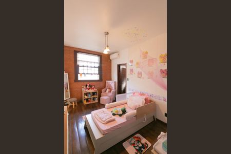 Casa para alugar com 555m², 5 quartos e 10 vagas Casa para alugar com 555m², 5 quartos e 10 vagasQuarto 3