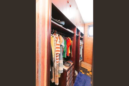 Casa para alugar com 555m², 5 quartos e 10 vagas Casa para alugar com 555m², 5 quartos e 10 vagasQuarto 4